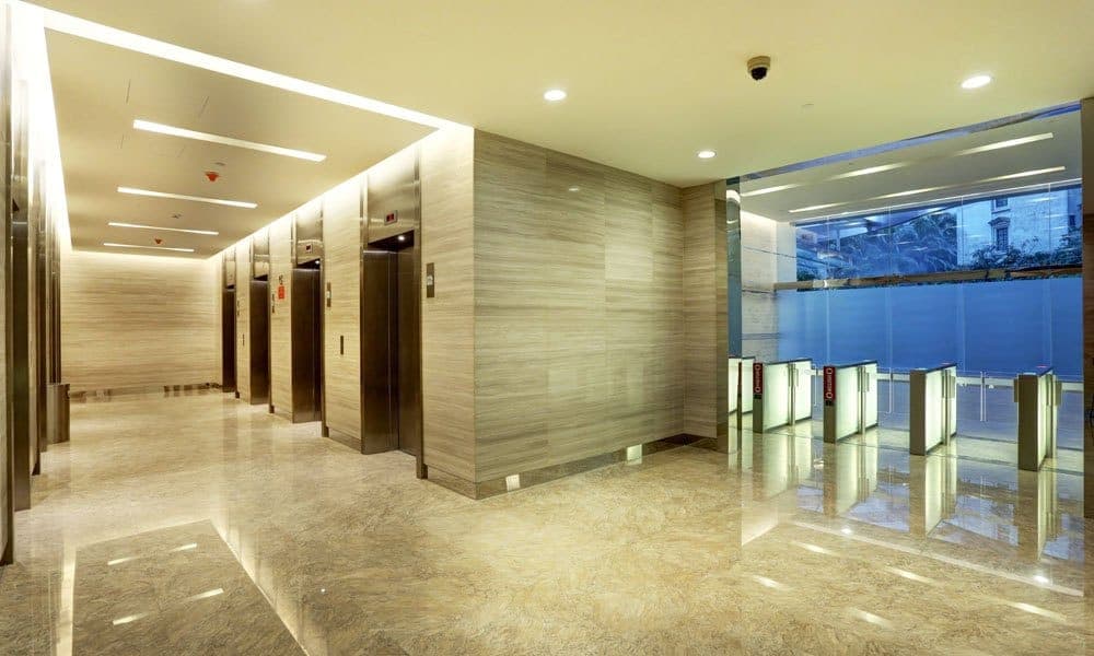 Binjai 8 Premium Soho: the lift lobby