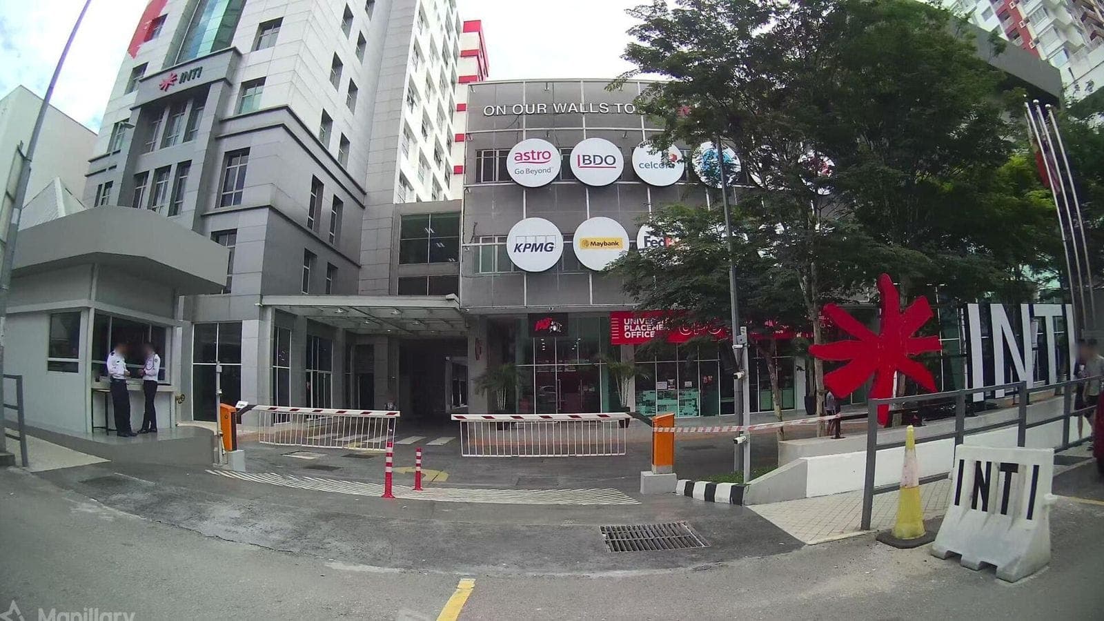 INTI International College Subang: the entrance