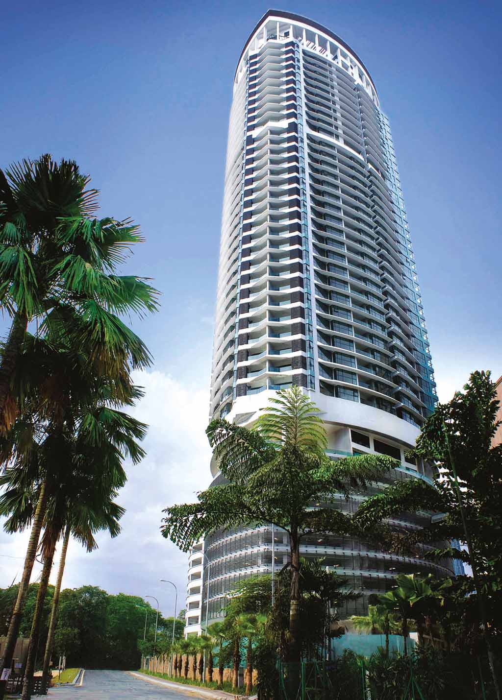 Cendana Residences: the tower from the street