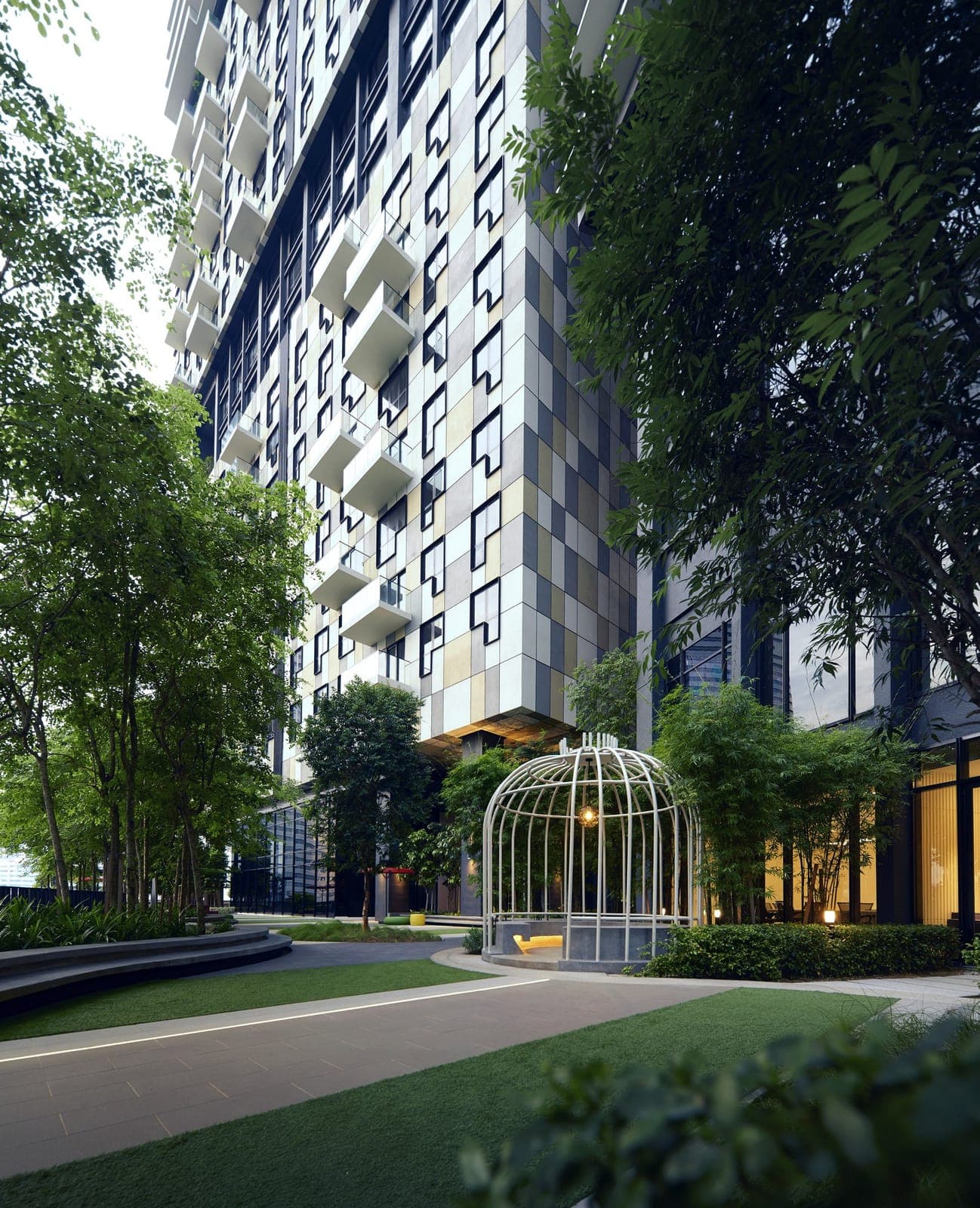 Novum: the pixel facade
