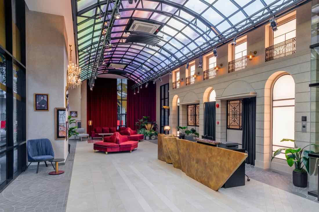Scarletz Suites: the lobby