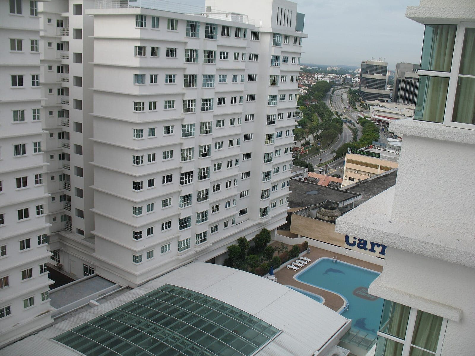 Subang Avenue: the pool